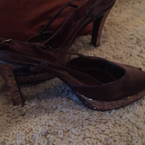 Formal satin pumps in rich butterscotch color. - Picture 3 of 3